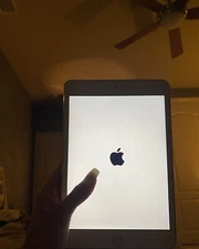 Apple iPad mini 4 16GB, Wi-Fi, 7.9in - Gold (CA)