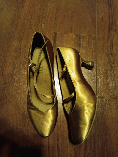 Ray Rose 116A - Rockslide 2.5" Flared Heels Flesh Satin - Size 9A - Picture 2 of 4