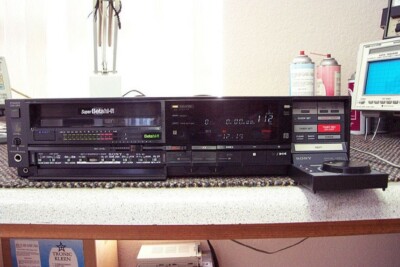Fully Restored Sony SL-HF900 Stereo HiFi Super Betamax