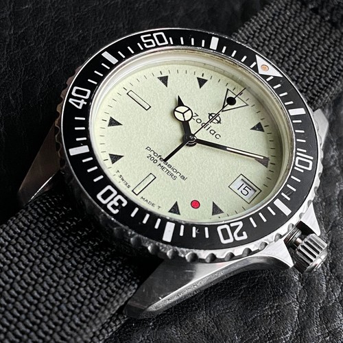 ZODIAC VINTAGE FULL LUME RED POINT RED DOT 113.21.07 PRO NIGHT DIVER SWISS - Picture 5 of 22