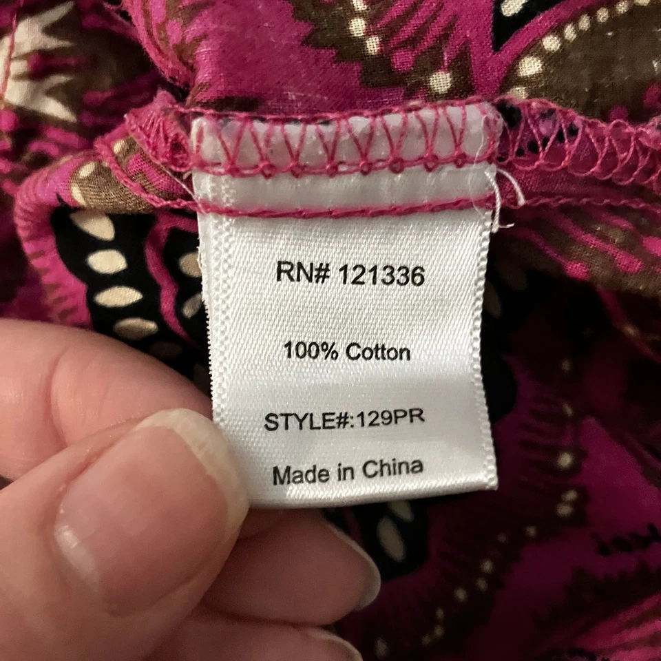 Koi Women’s Size S Scrub Top Geometric Print - Image 4 of 4