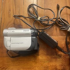 Sony Handycam DCR-DVD610 Mini DVD Video Camcorder w/ Charger  Battery Tested
