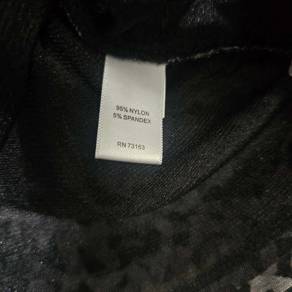 Blusa Top Gris Manga Larga Acanalada Estampado Abstracto Grande Cable & Gauge para Mujer Foto 2 de 4