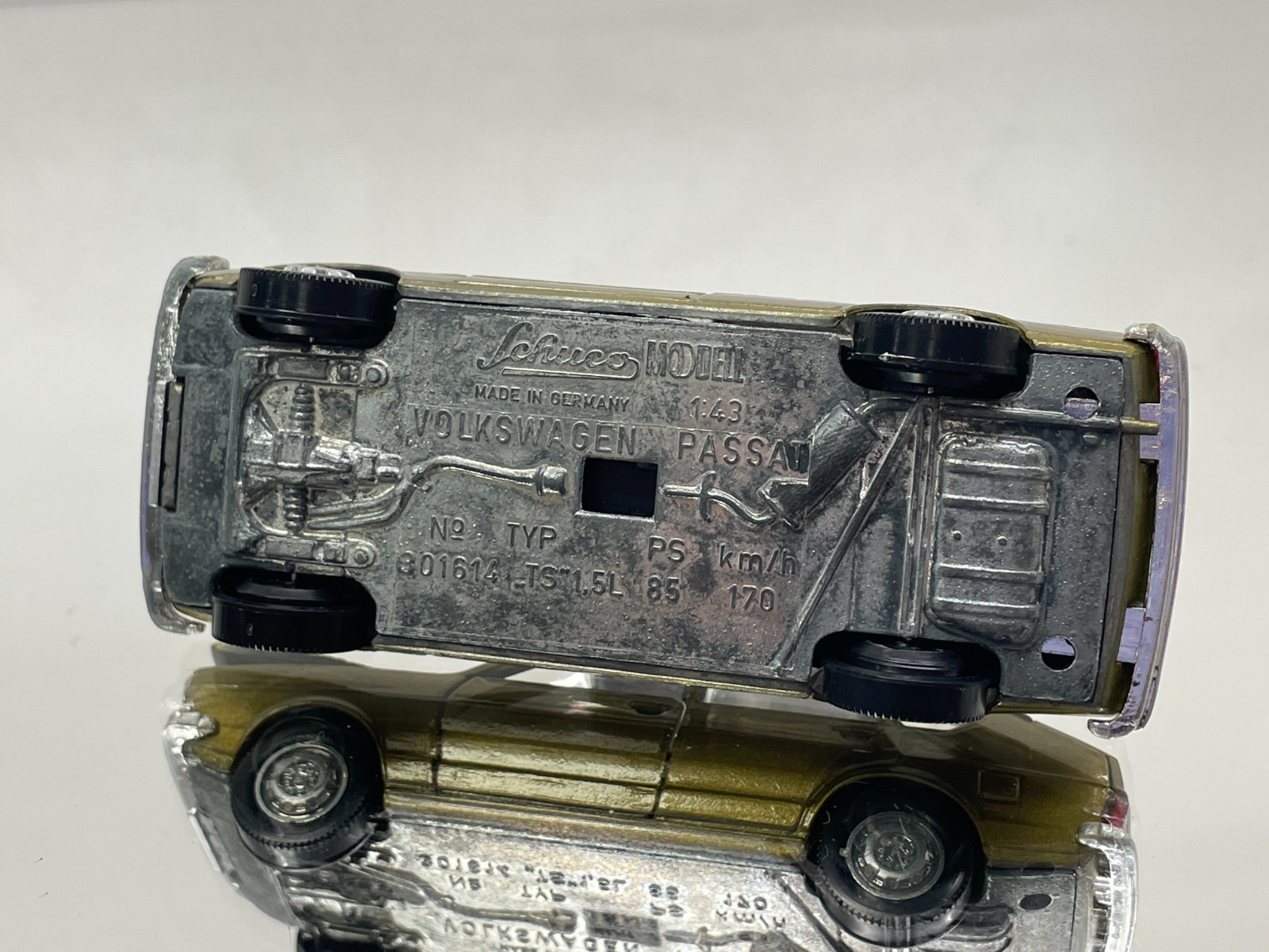 Picture 4 of 6