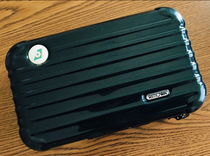 旅行かばん・小分けバッグ EVA AIR First Class RIMOWA Rimowa x EVA Air Laurel Business Class Amenity Case | eBay