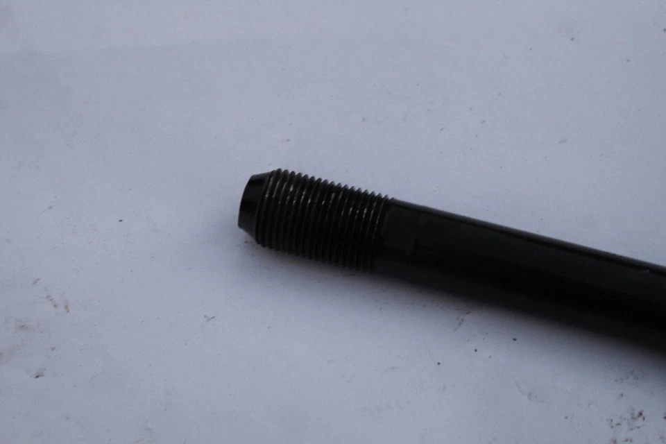 Gancho de remolque de servicio de emergencia Toyota Prius 2004-2009 M1068 Foto 3 de 4