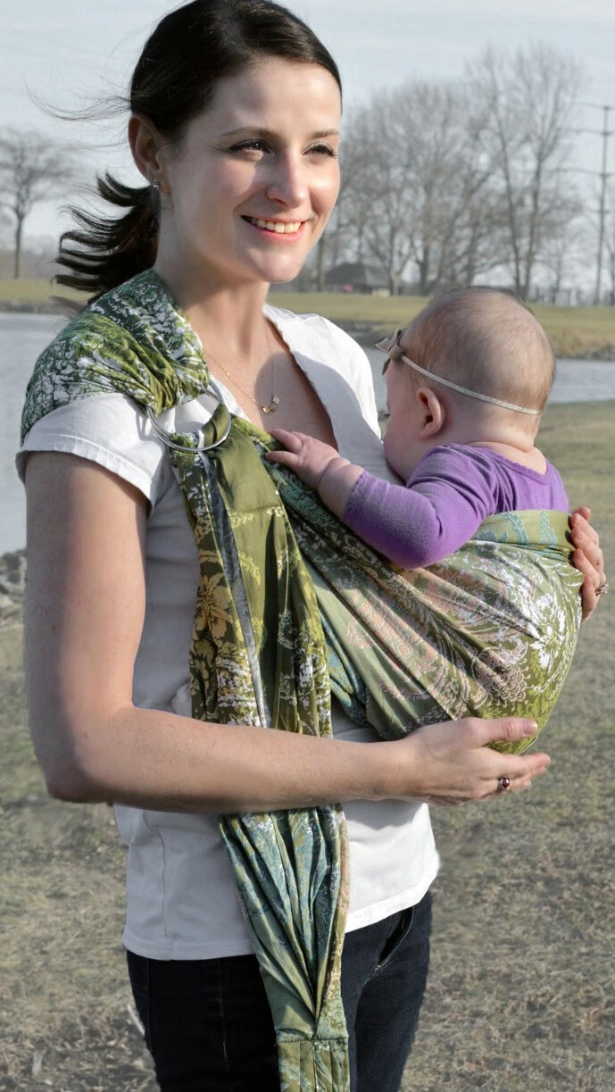 Lite-on-Shoulder Baby Carrier,100% Cotton, closed tail,CPSIA compliant, RosyBaby
Opens in a new wind
