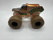 Earth Shaker Monster Jam Truck 1:64 Mystery Mudder Monster Truck ES2-22