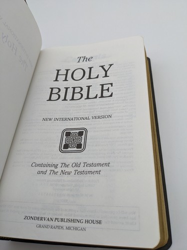 Holy Bible NIV New International Version References Concordance Zondervan - Picture 8 of 9