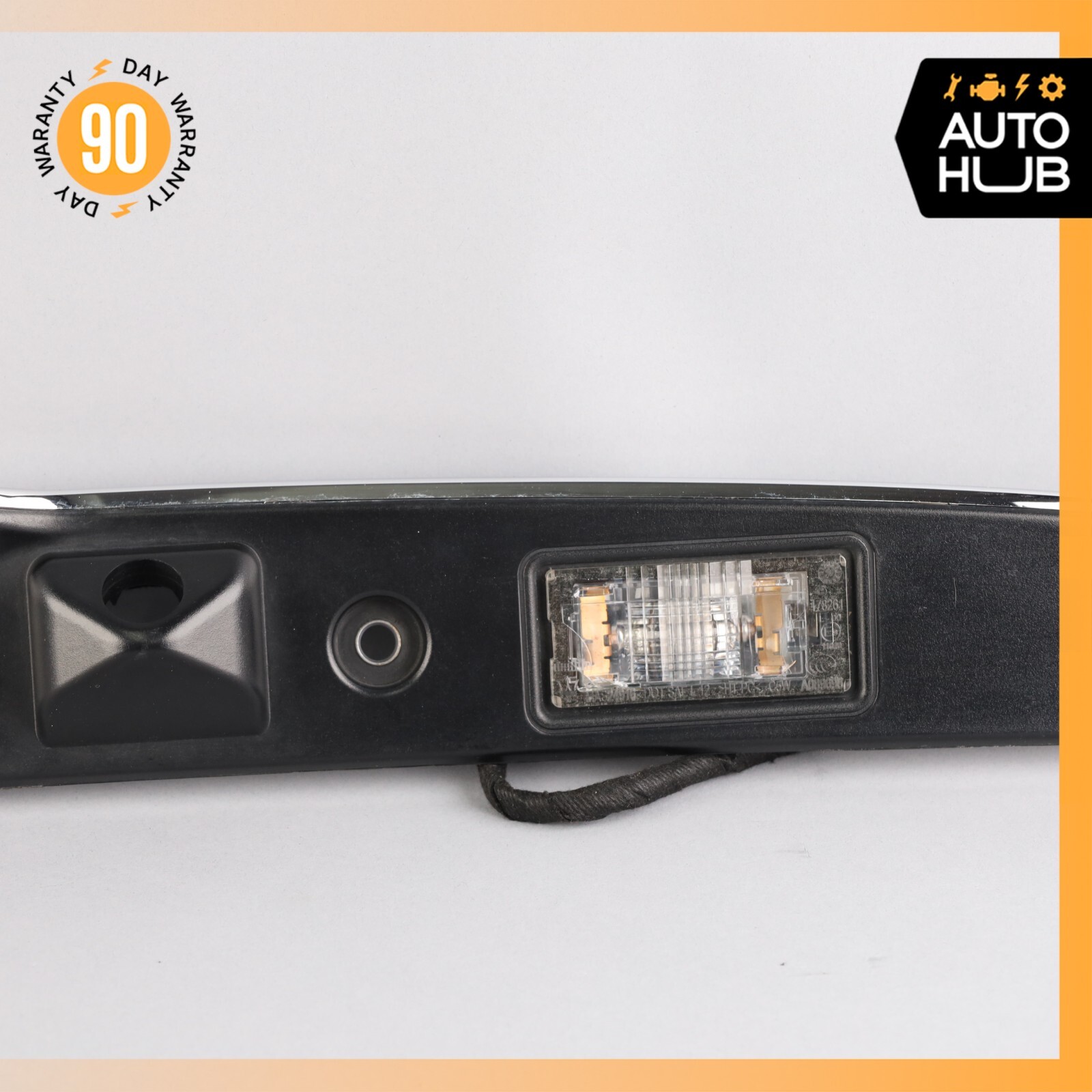 14-22 Maserati Quattoporte M156 Rear Trunk Lid Moulding Plate w/Lights OEM 32k