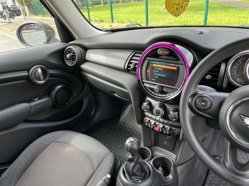 2018 MINI Cooper COOPER Hatchback Petrol Manual - Picture 11 of 14