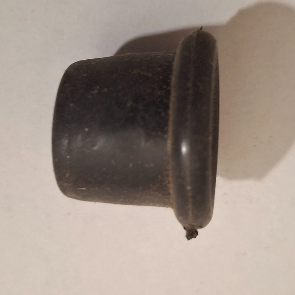 1928-42 Ford Distributor to Spark Plug Wire Insulator, (set of 4 insulators) - Image 3 of 4