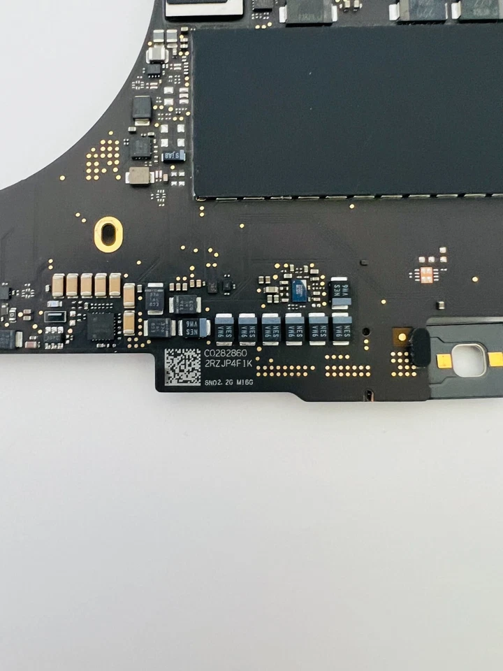 Apple MacBook Pro 15 A1990 LOGIC board 2018 2.2 i7 16 gb 256 gb ssd tOUCH ID oem - Image 3 of 4