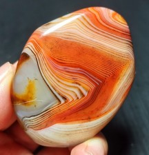TOP 71G  Natural Polished Silk Banded Lace Agate Stone Madagascar  W285