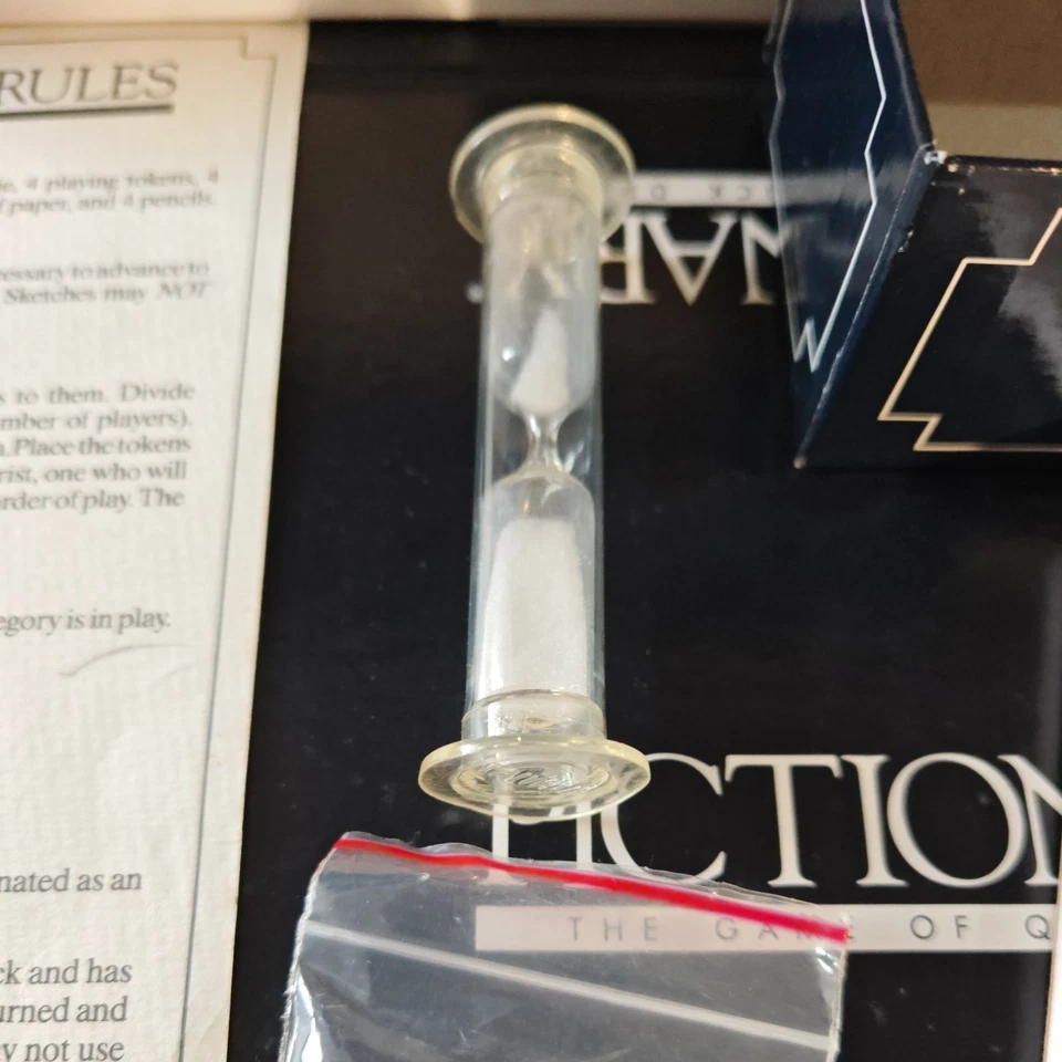 Vintage 1987 Pictionary Family Quick Draw Board Game  - Image 3 of 4