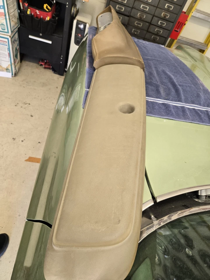 Almohadilla de tablero y puerta de guantera para camioneta Dodge 1975-80 usados Foto 2 de 4