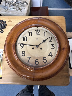 Antike deutsche Junghans Wanduhr aus Holz alte Uhr ungeprüft ohne Schlüssel