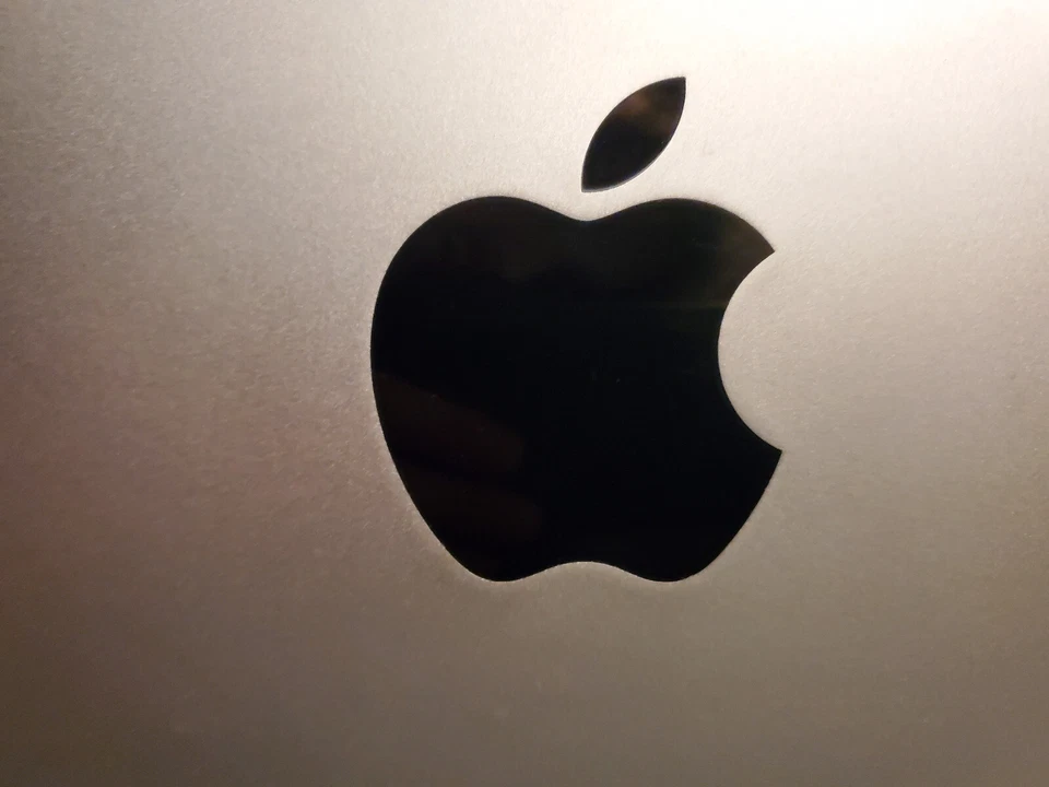 Apple iMac A1312 27 inch (1 TB, Intel Core i3 1st Gen., 3.2GHz, 16GB) All-in-One - Image 3 of 4