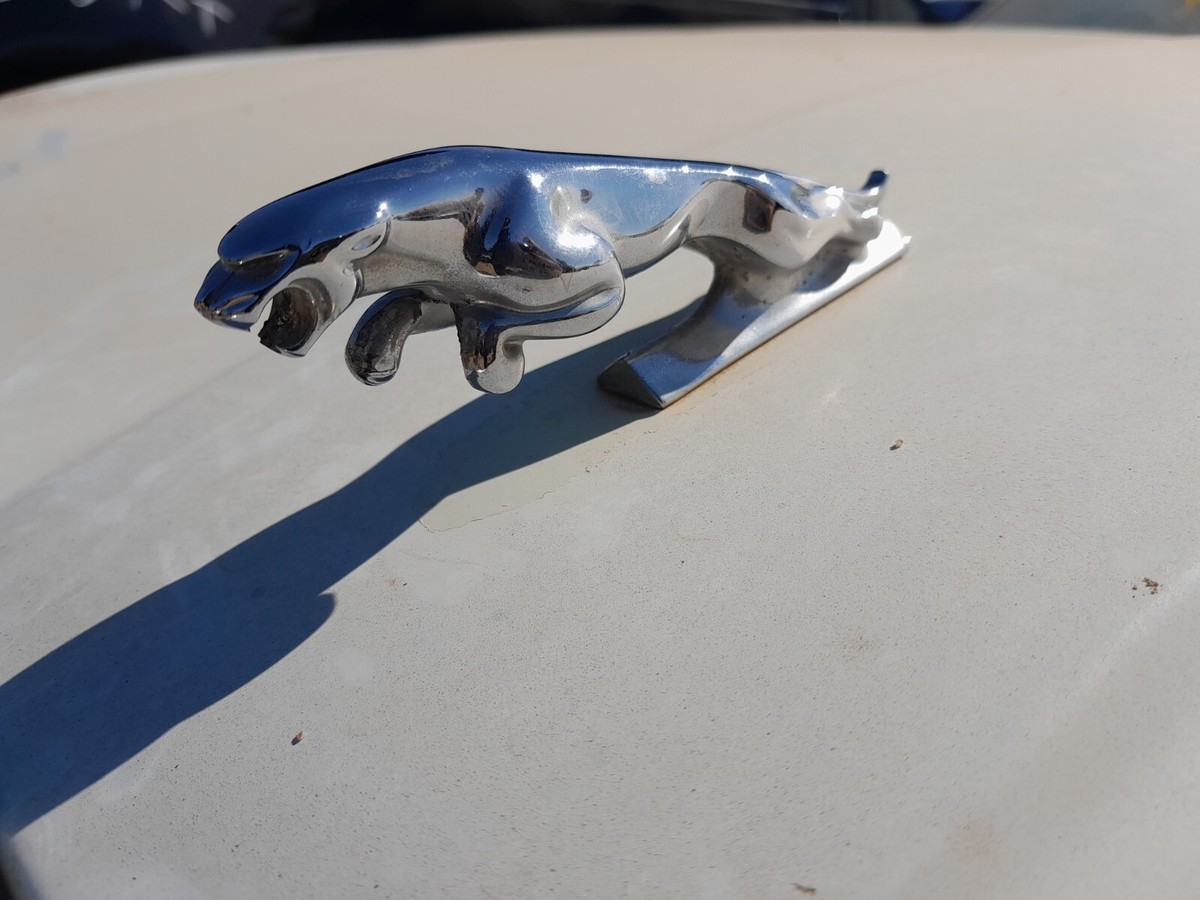 1970-1994 Jaguar XJ6 Vintage Leaper Cat Chrome Hood Ornament