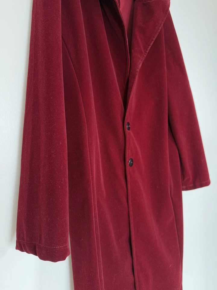 Charades Deep Red Velvet Trench Coat Size Large High Collar Dramatic Costume - Image 4 of 4