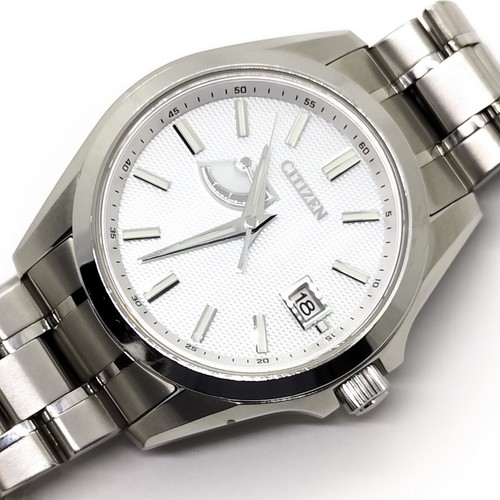 Citizen A010-T020984 AQ1040-53A Révision Eco-Drive Solaire Montre Hommes Auth - Photo 3 sur 10