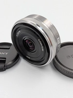 Objectif Sony SEL16F28 E 16mm f/2.8 [Near Mint] Japon - Photo 1/4