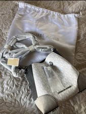 Michael Kors Mercer Small Logo Drawstring Cro...