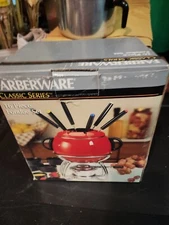 New Oldstock Farberware Red 16 Piece Fondue Set Splatter Shield Party Classic VT