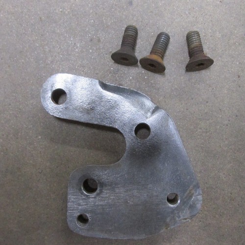 HURST 4 SPEED SHIFTER ALUMINUM MOUNTING BRACKET WITH SCREWS FOR MUNCIE 4 SPEED - Picture 2 of 3