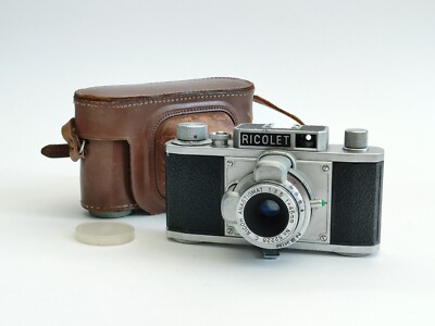 S Riken Ricoh Ricolet 35mm Film Camera 1:3.5 f=45mm Len No. 52228