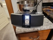 Klipsch Speaker With Phone Dock Comes With I Pod Cool Display And Listen 🎶  Aux