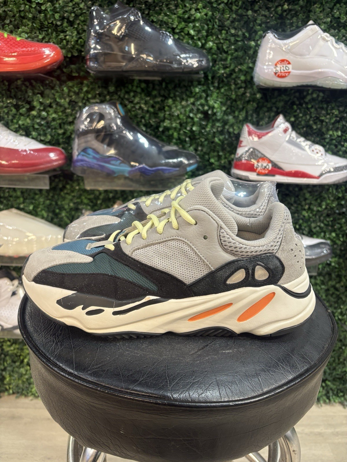 Yeezy 700 Wave Runner - Men’s 11