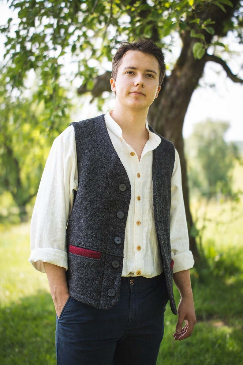 Heritage Textured Casual Waistcoat with Refined Tailoring and Natural Style Art