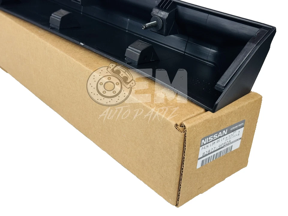 828779PB0A Genuino OEM PUERTA INFERIOR TRASERA IZQUIERDA MOLDURA para NISSAN PATHFINDER NUEVO Foto 3 de 4