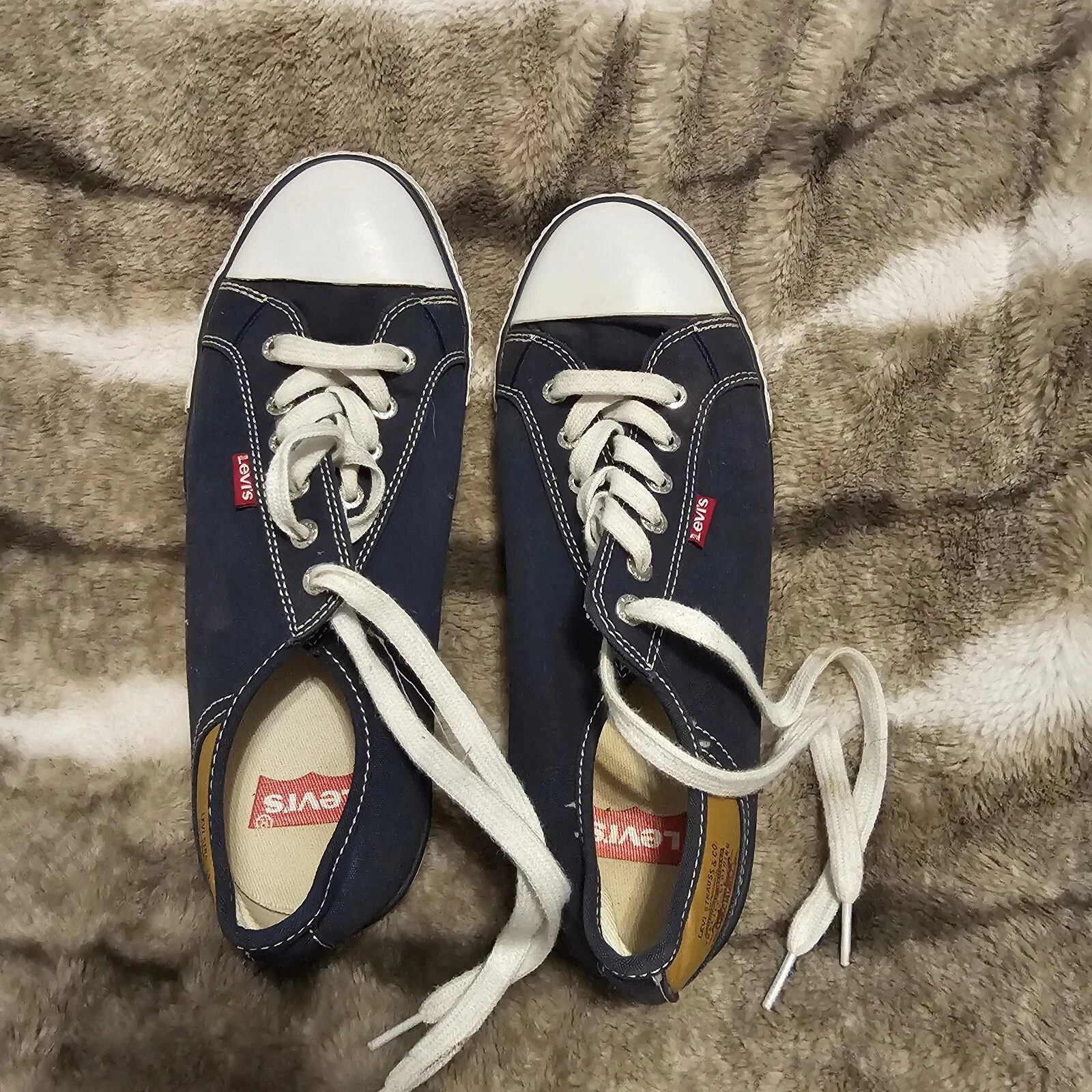Scarpe sneakers stringate donna Levi’s carine in tela blu navy taglia 9 come Converse.