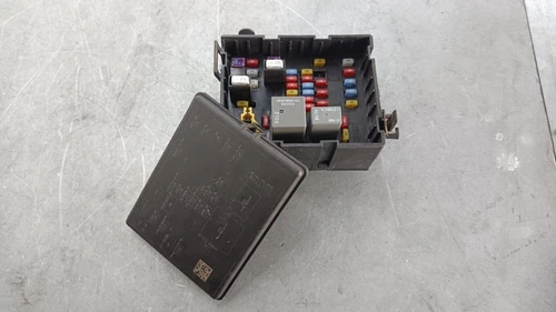 68068355 Caja Reles/Fusibles para FIAT FREEMONT (345) * 2012 788930 - Imagen 1 de 10