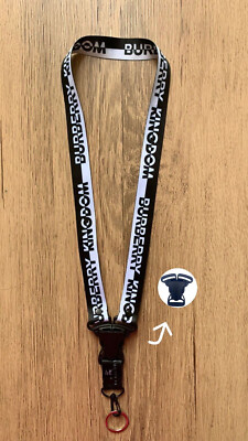 Burberry Lanyard Neck Strap Keyring Llavero New 19inch Burberry Lanyard Neck Strap Keyring Llavero New 19inch