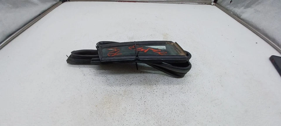 12 13 14 15 16 17 KIA RIO PUERTA TRASERA DERECHA VENTILACIÓN CRISTAL CON SOLAR 834271W020 Foto 4 de 4