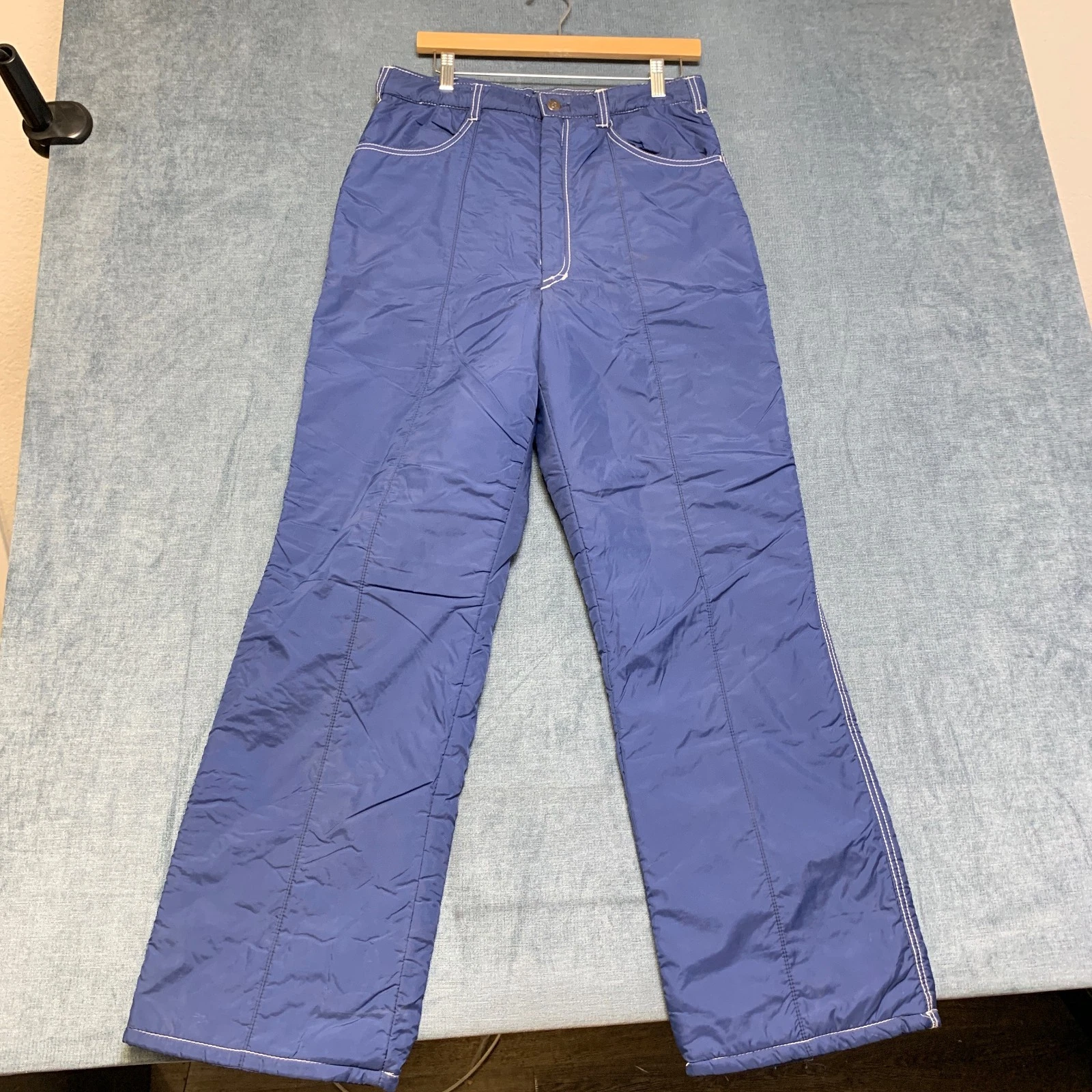 Snow Jeans Ski Pants Mens 32x30 Navy Blue Wide Leg Snowboarding Winter Warm
Opens in a new window or