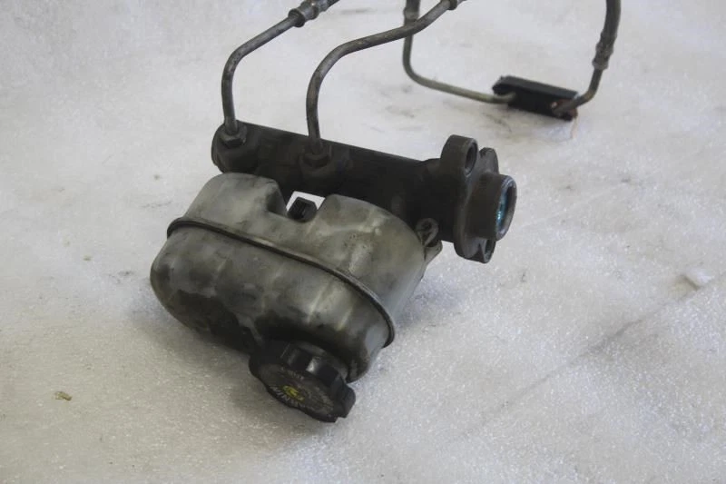 2001 CHEVROLET BLAZER ТОРМОЗ ГЛАВНЫЙ ЦИЛИНДР - Изображение 3 из 4