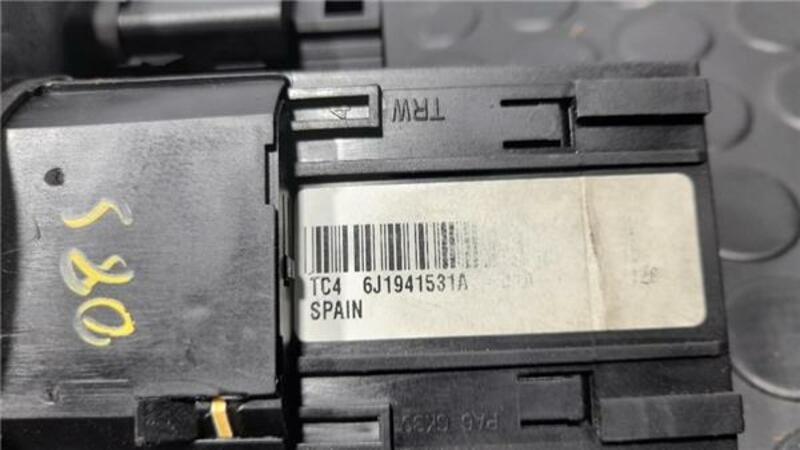 6J1941531A light switch for SEAT IBIZA BERLINA (6J5) 1.9 TDI 914889
