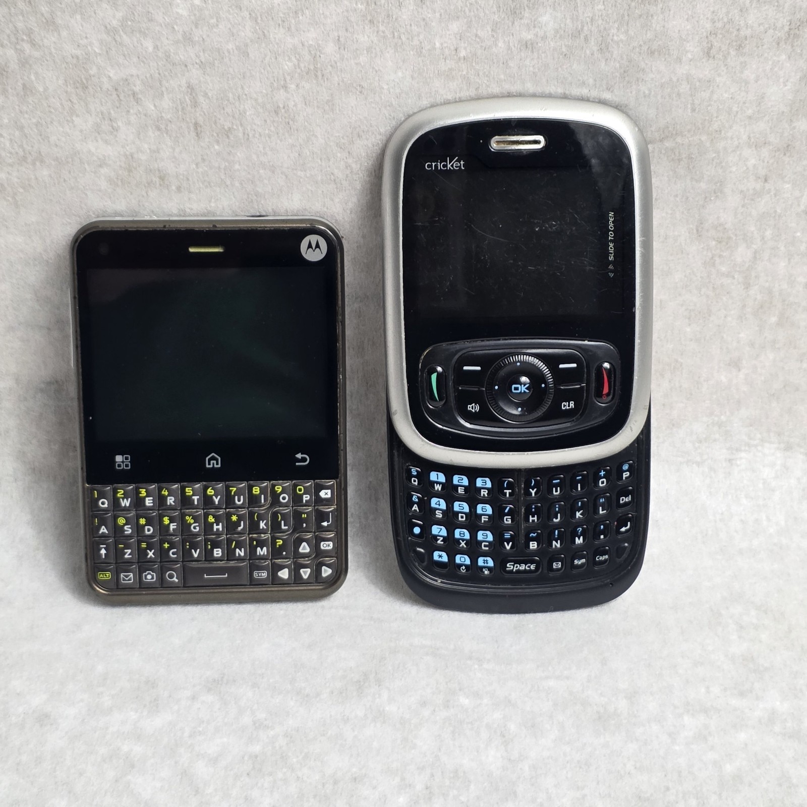 (motorola, Cricket ) Lot Of 2