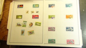 Stampsweis Malawi collection on Harris pages est 240 Stamps