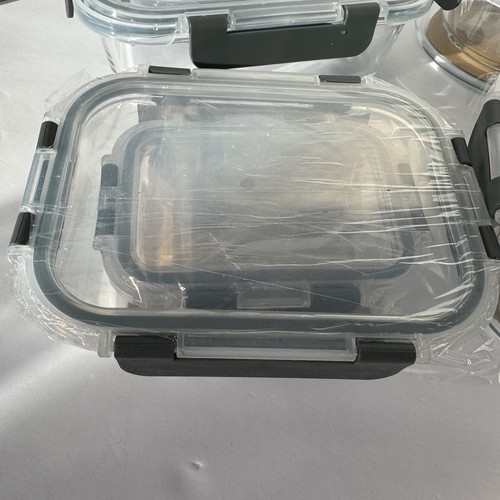 Komuee Glass Food Storage Containers, Only 11 Containers, 23 Pcs, One Broken - Picture 7 of 17