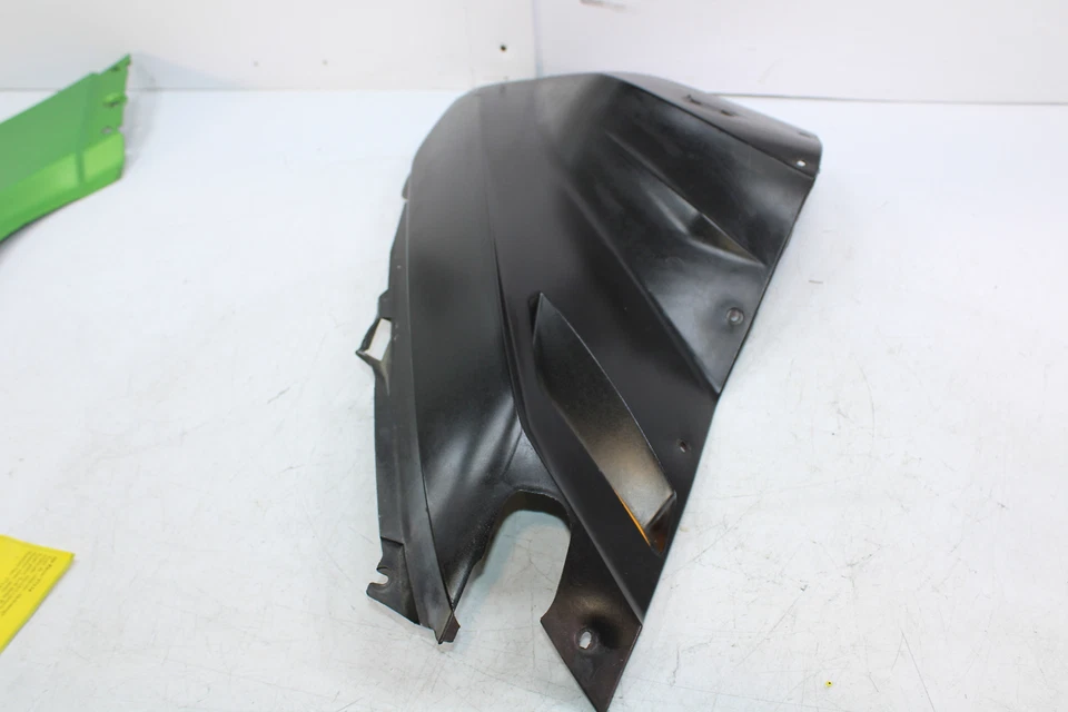 2012 Ski-Doo MXZ X 1200 4 TEC левая сторона нижняя панель поддона живота крышка 502008017 - Изображение 3 из 4