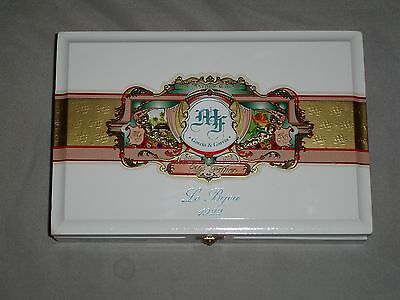 GARCIA & GARCIA MY FATHER LE BIJOU 1922 TORPEDO BOX EMPTY CIGAR BOX GARCIA & GARCIA MY FATHER LE BIJOU 1922 TORPEDO BOX EMPTY CIGAR BOX