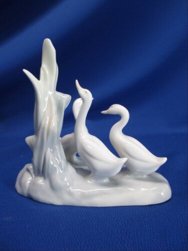 LLADRO NAO GEESE / DUCKS FIGURINE - Picture 3 of 6