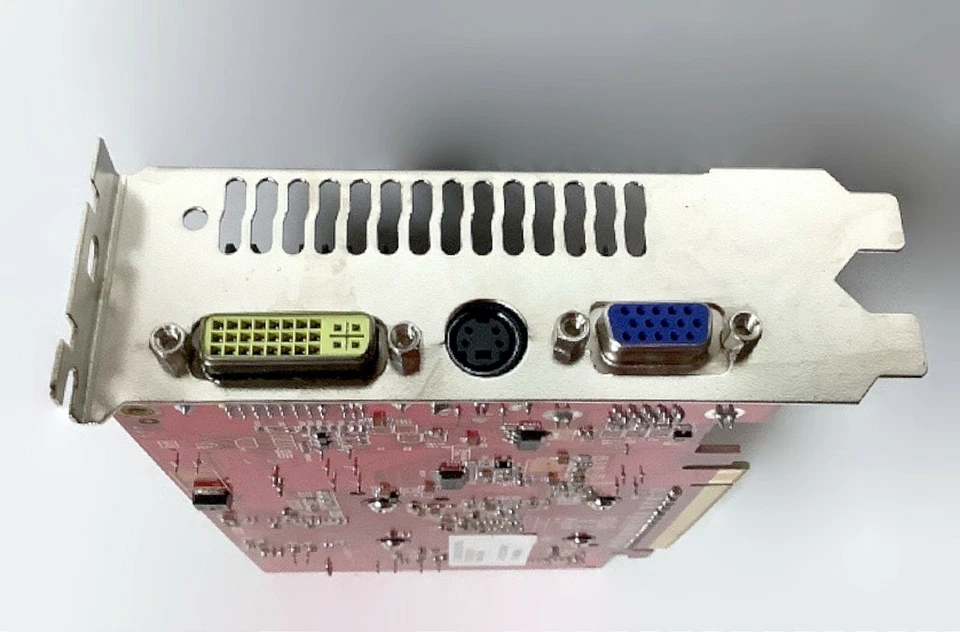 VisionTek 400584 Radeon X1300/X1550 PCIe 256MB DDR3 VGA Video Graphics Card - Image 3 of 4