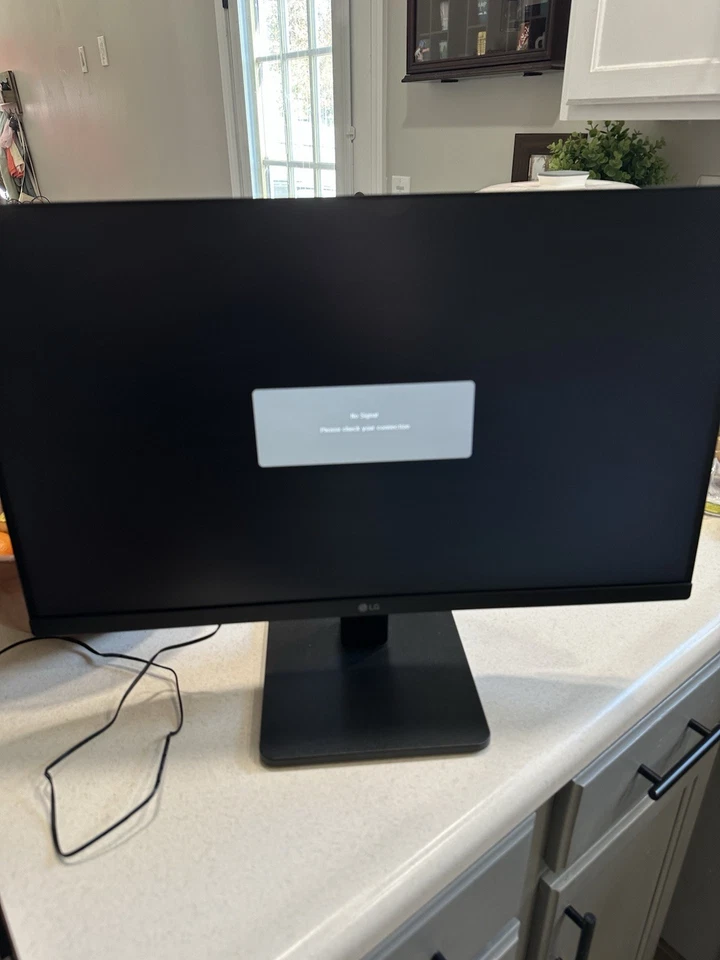 LG 24MR400-B 24" IPS FHD 1080p 100Hz AMD FreeSync LED Monitor - Image 2 of 4
