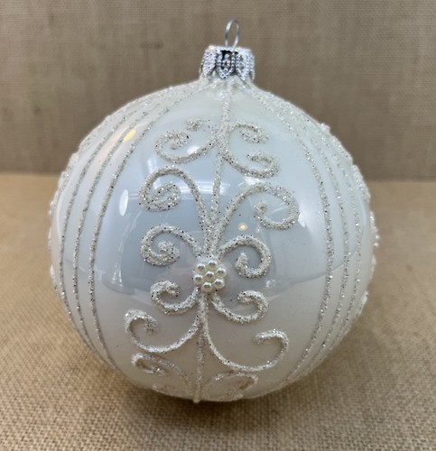 Samara Handmade Glass Christmas Ornament White Pearls Glitter Swirls 4 Inches D - Picture 2 of 7